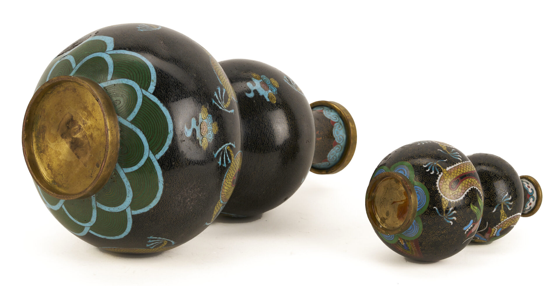 Lot 691: 2 Chinese Cloisonne “Magic Fungi” Vases plus Pair of Jars and 4 Chinese Cloisonne Vases: Garlic Head and Double Gourd form