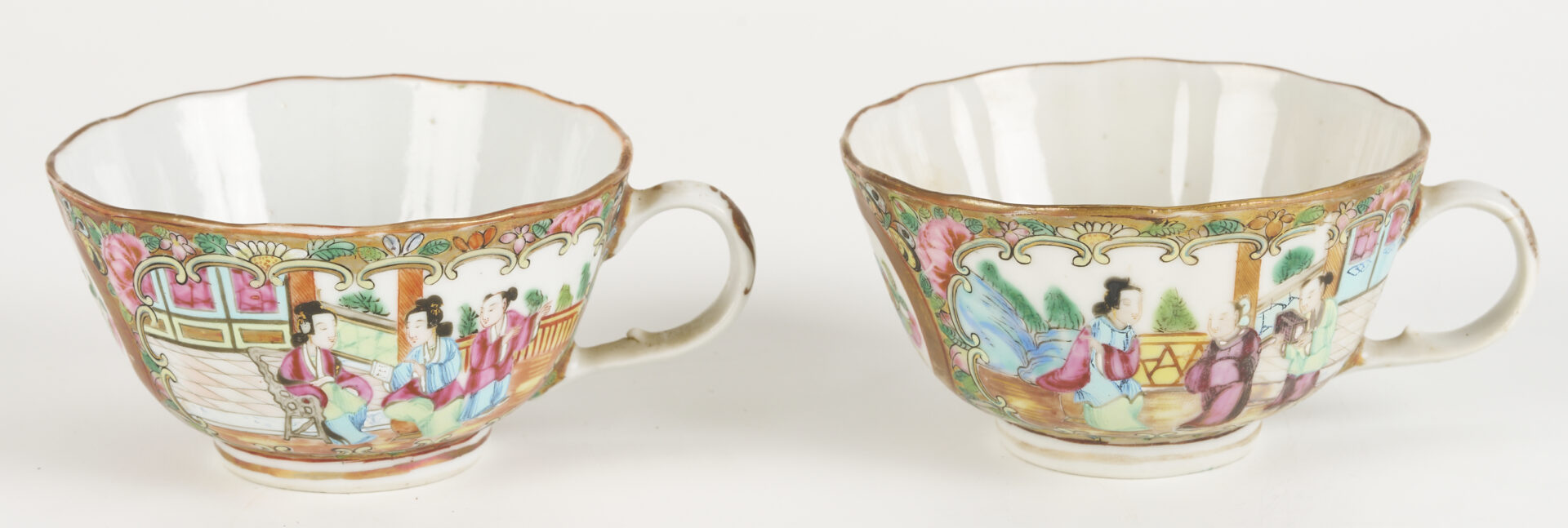 Lot 699: 13 Chinese Rose Medallion Porcelain Pieces