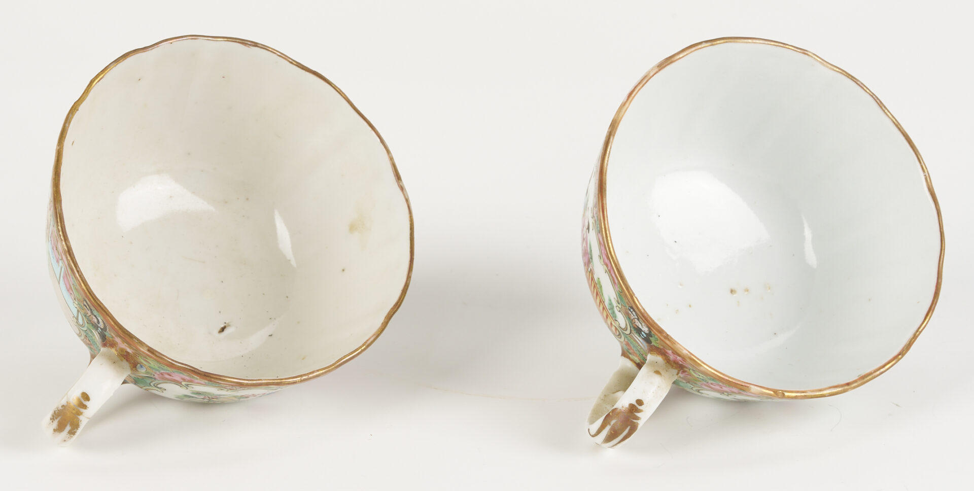 Lot 699: 13 Chinese Rose Medallion Porcelain Pieces