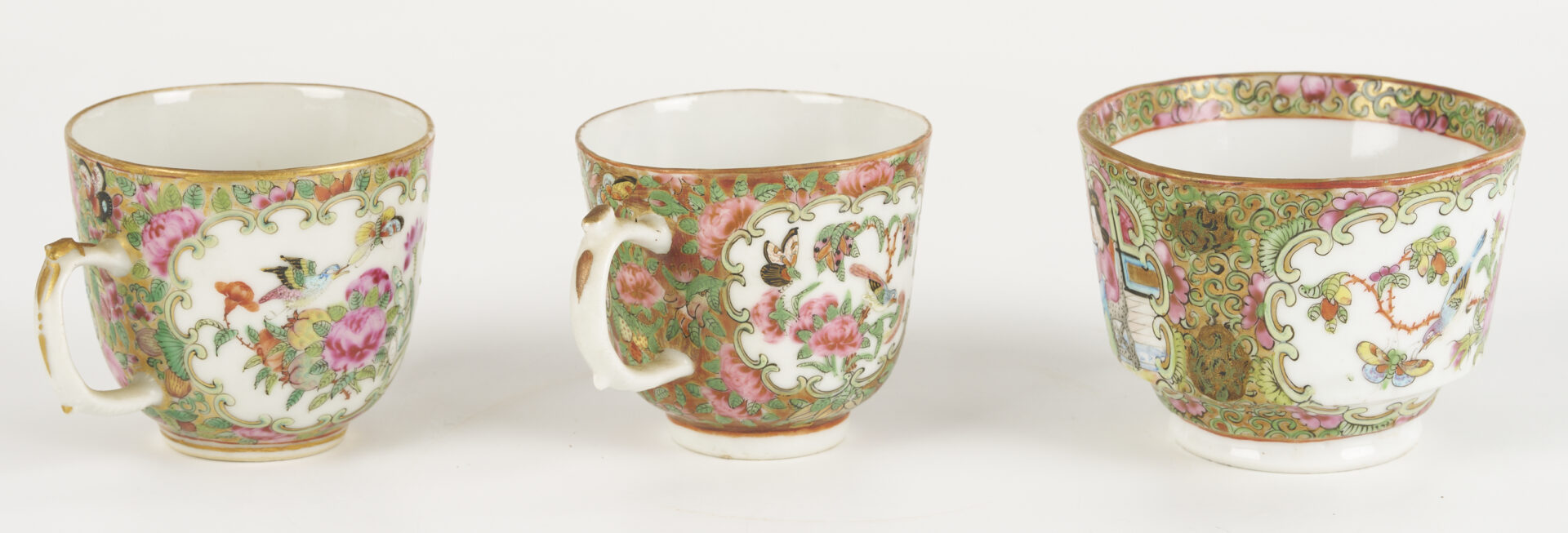 Lot 699: 13 Chinese Rose Medallion Porcelain Pieces