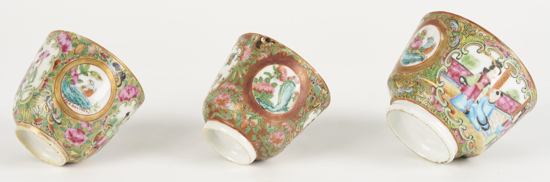 Lot 699: 13 Chinese Rose Medallion Porcelain Pieces