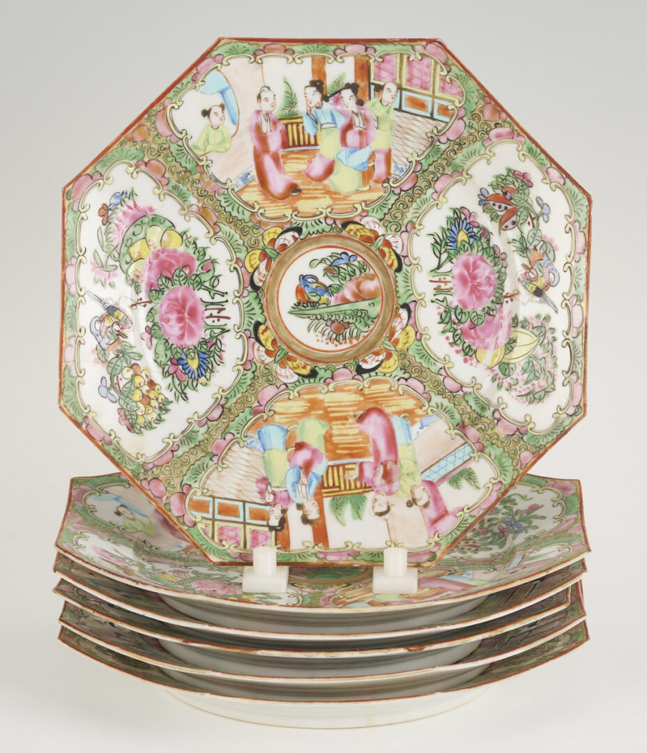 Lot 699: 13 Chinese Rose Medallion Porcelain Pieces