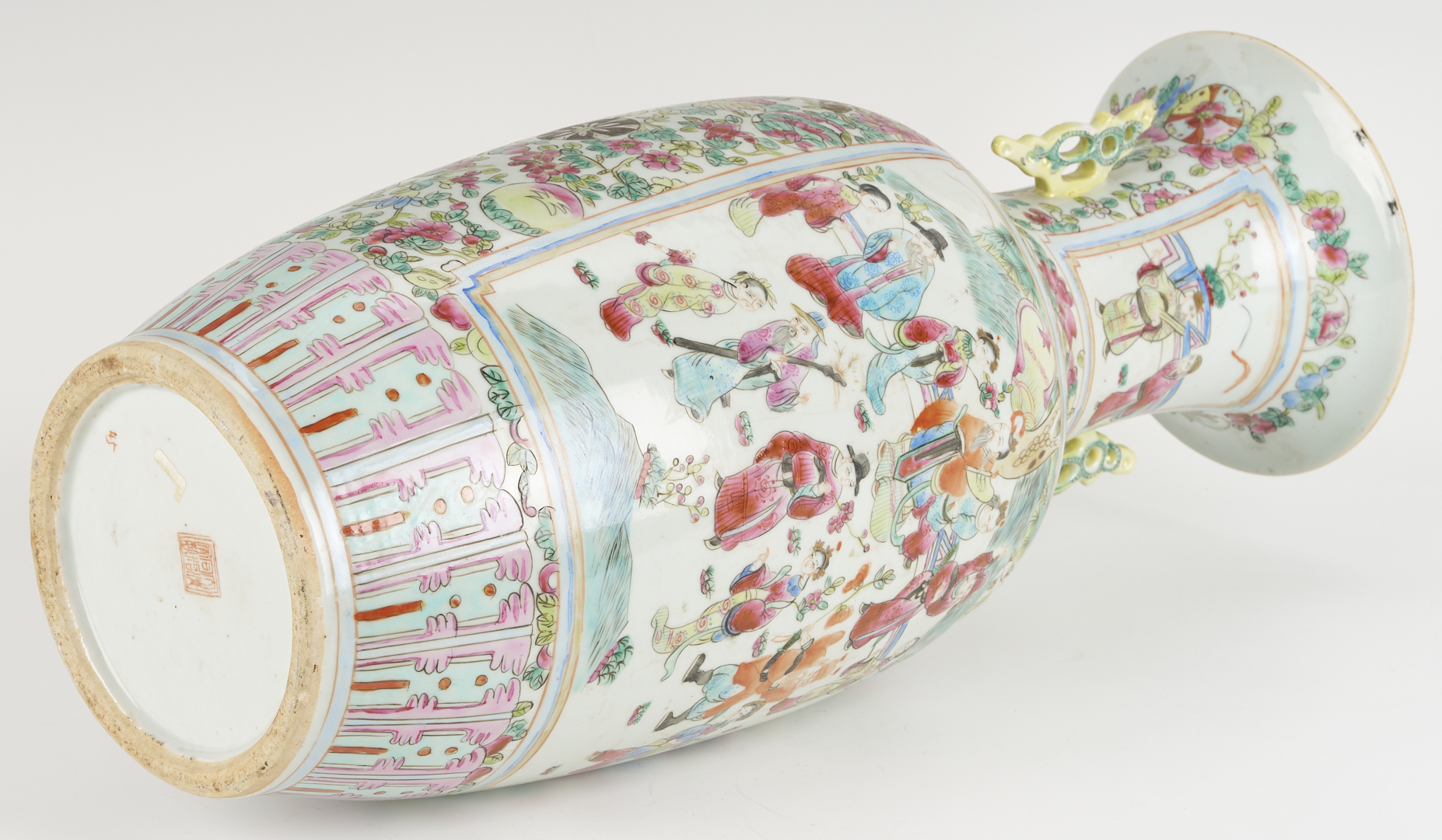 Lot 700: Large Chinese Famille Rose Porcelain Vase