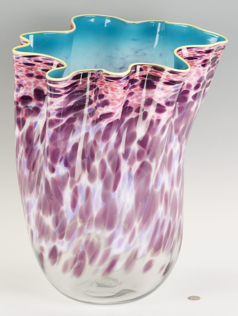 Lot 723: Dale Chihuly Macchia Art Glass Sculpture in Purple, Pink, & Aqua w/ Yellow Lip
