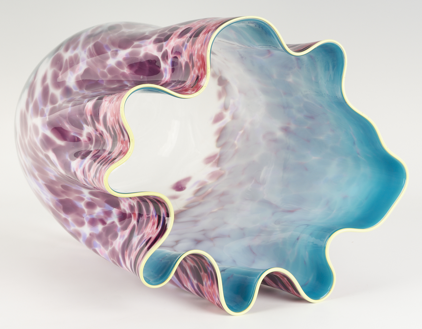 Lot 723: Dale Chihuly Macchia Art Glass Sculpture in Purple, Pink, & Aqua w/ Yellow Lip