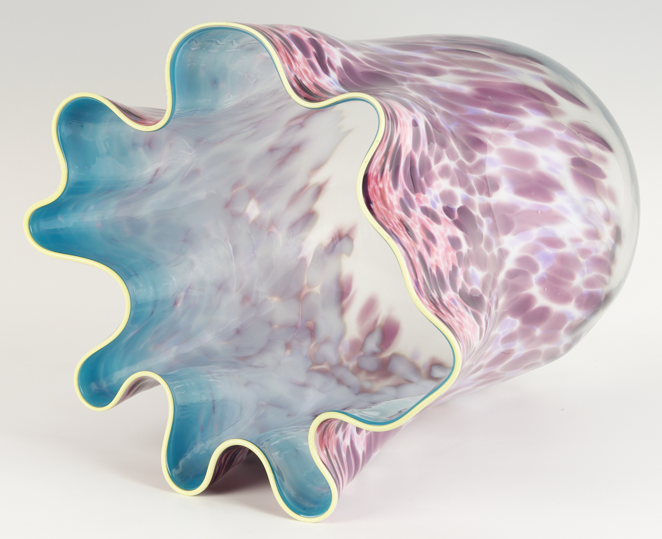 Lot 723: Dale Chihuly Macchia Art Glass Sculpture in Purple, Pink, & Aqua w/ Yellow Lip