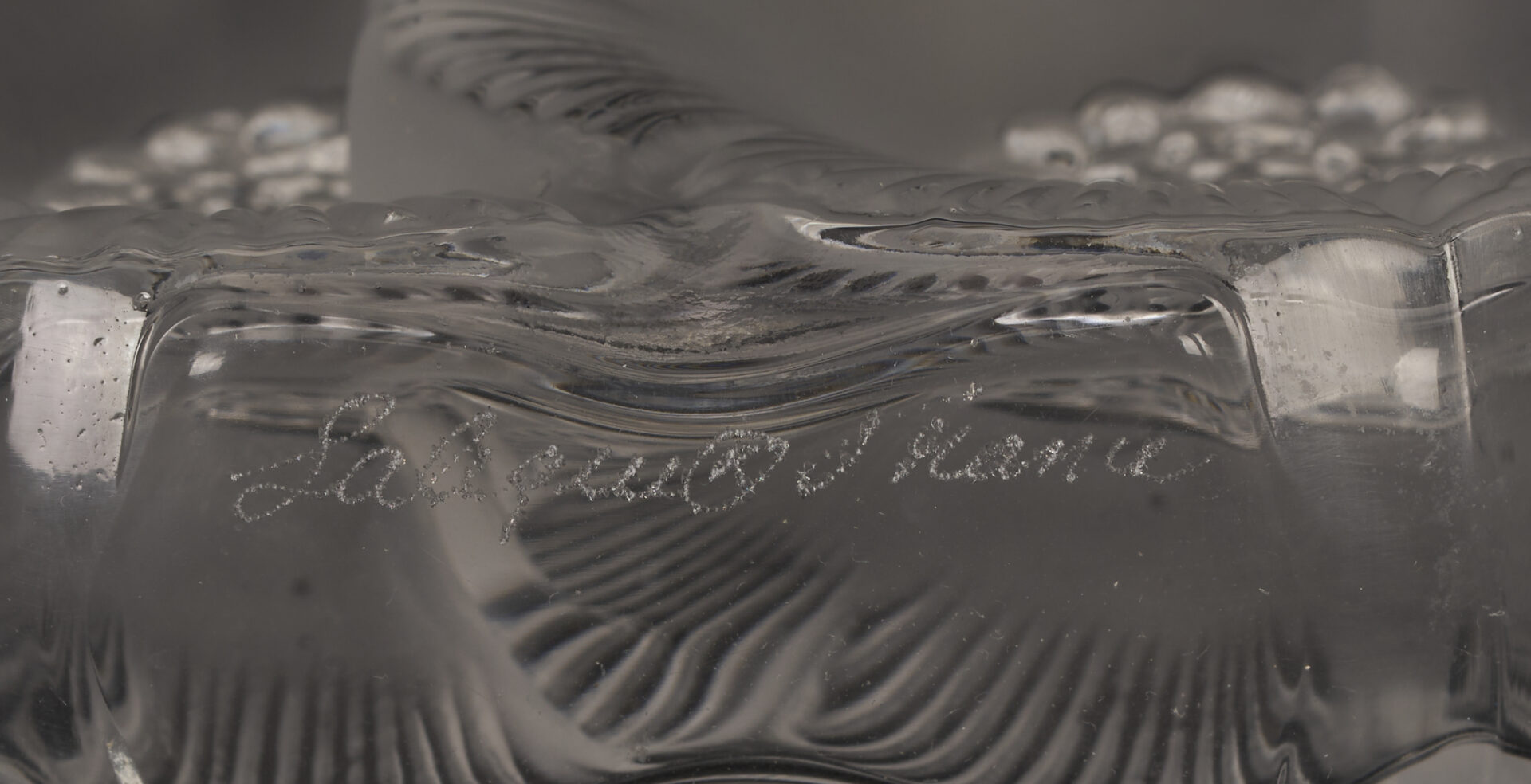 Lot 759: 12 Lalique Glass Items, incl. Pin Trays, Perfume Bottles