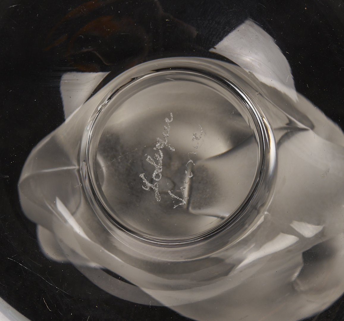 Lot 759: 12 Lalique Glass Items, incl. Pin Trays, Perfume Bottles