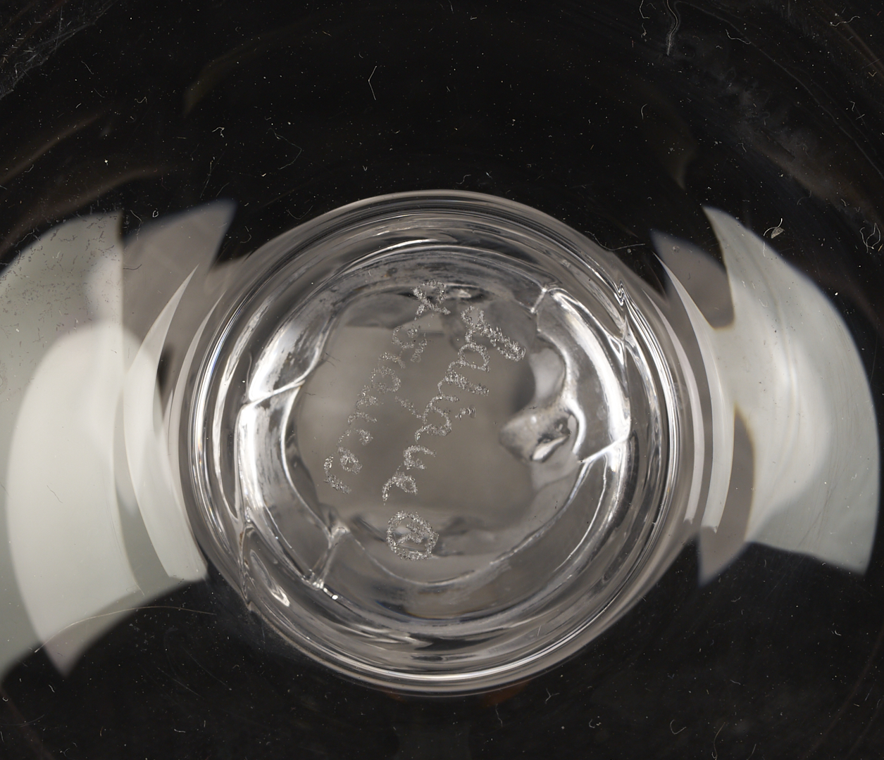 Lot 759: 12 Lalique Glass Items, incl. Pin Trays, Perfume Bottles