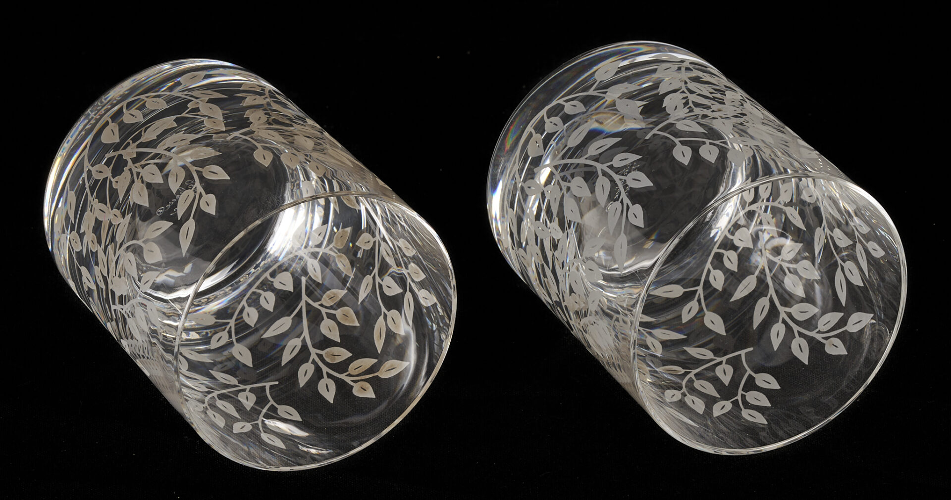 Lot 763: 11 Lalique Glass Tumblers, Liane Doree Pattern