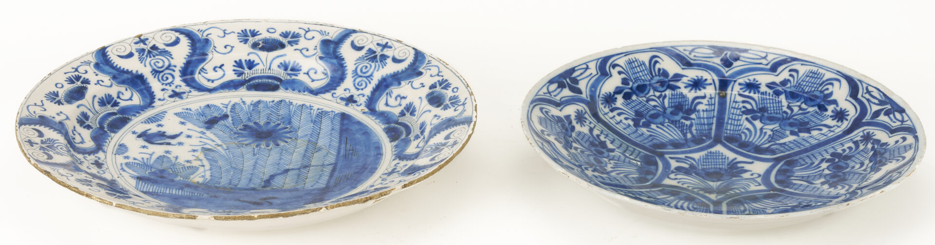 Lot 782: 2 Delft Blue and White Kraak Style Chargers