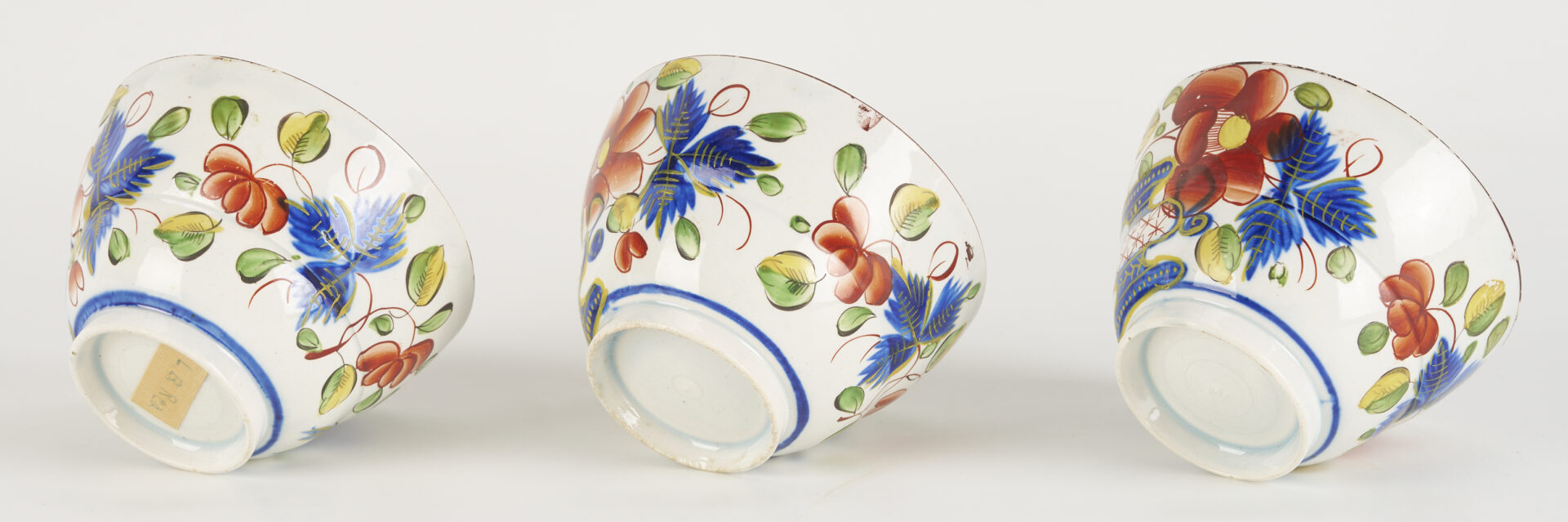 Lot 788: 9 pieces Gaudy Dutch: Plates, Cups, Saucers