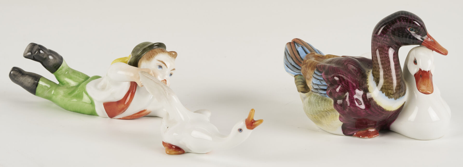 Lot 789: 4 Herend Porcelain Bird Figurines incl. Double Peacock