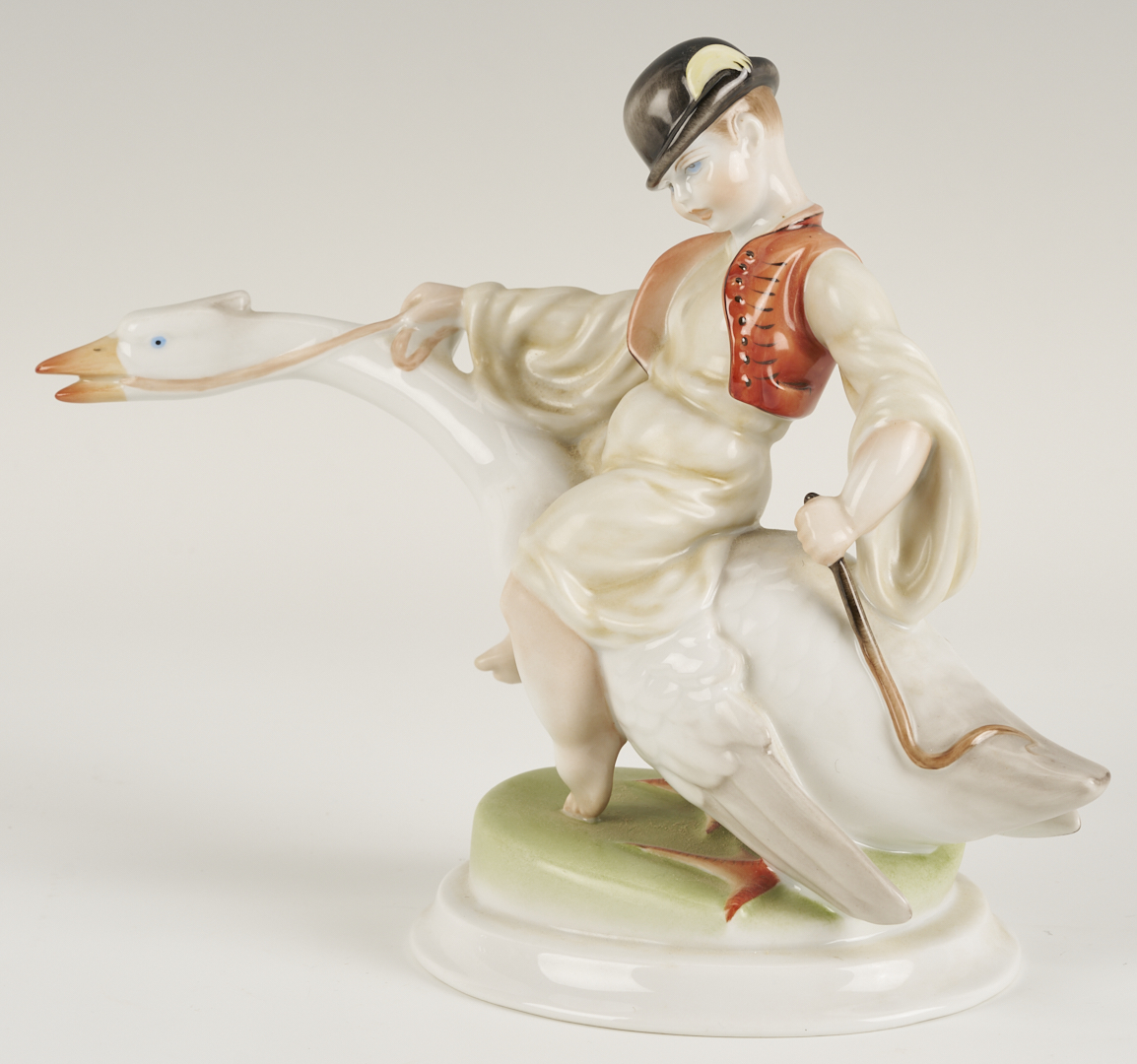 Lot 789: 4 Herend Porcelain Bird Figurines incl. Double Peacock