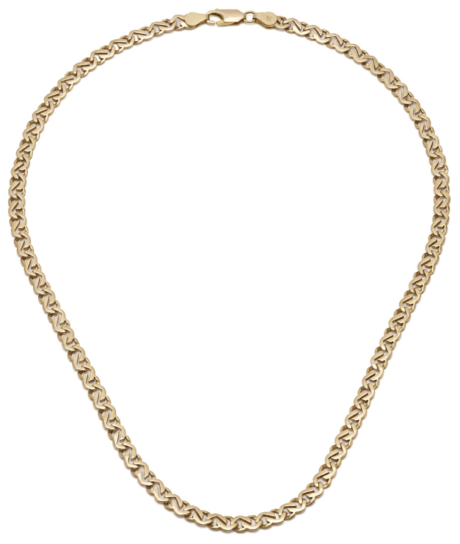 Lot 798: 14K Gold Cuban Link Necklace