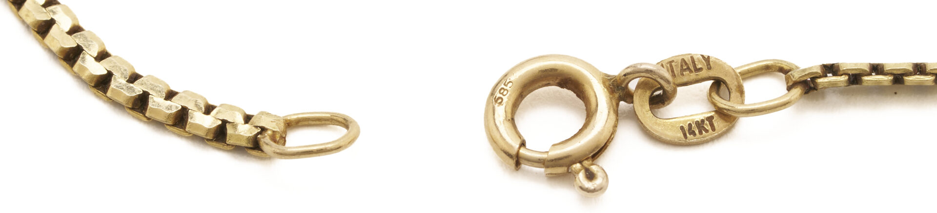 Lot 799: Aquamarine & Diamond Gold Pendant