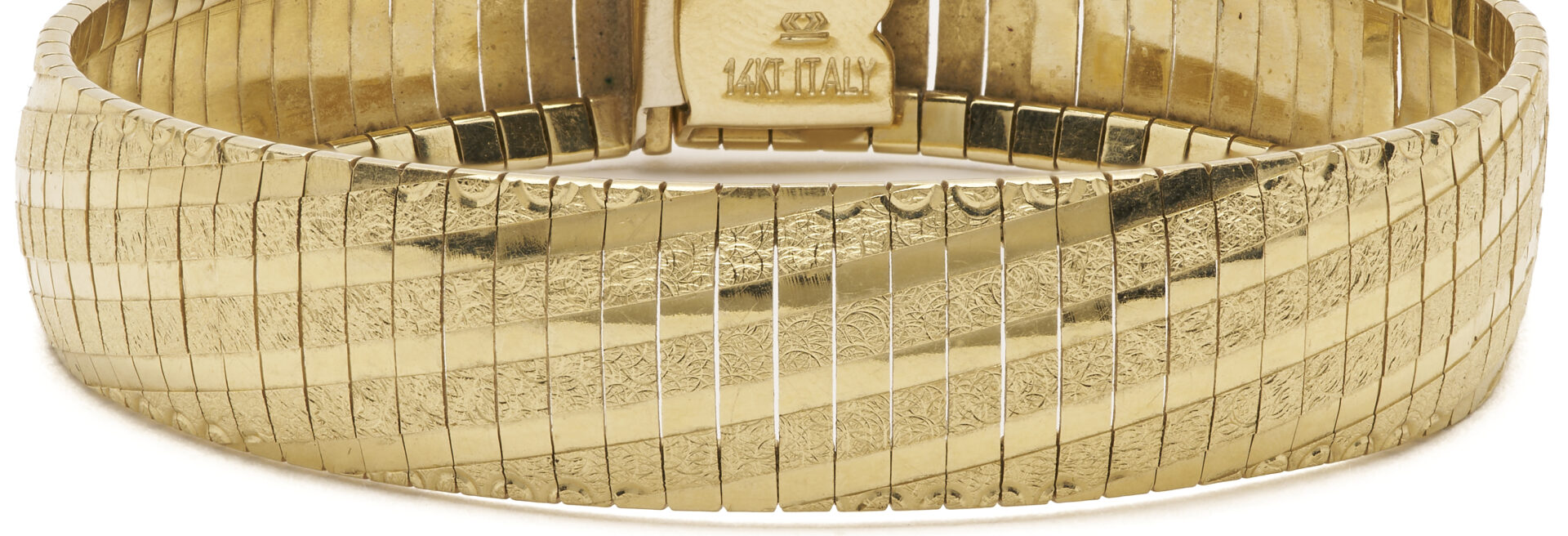 Lot 800: 14K Italian Yellow Gold Band Bracelet