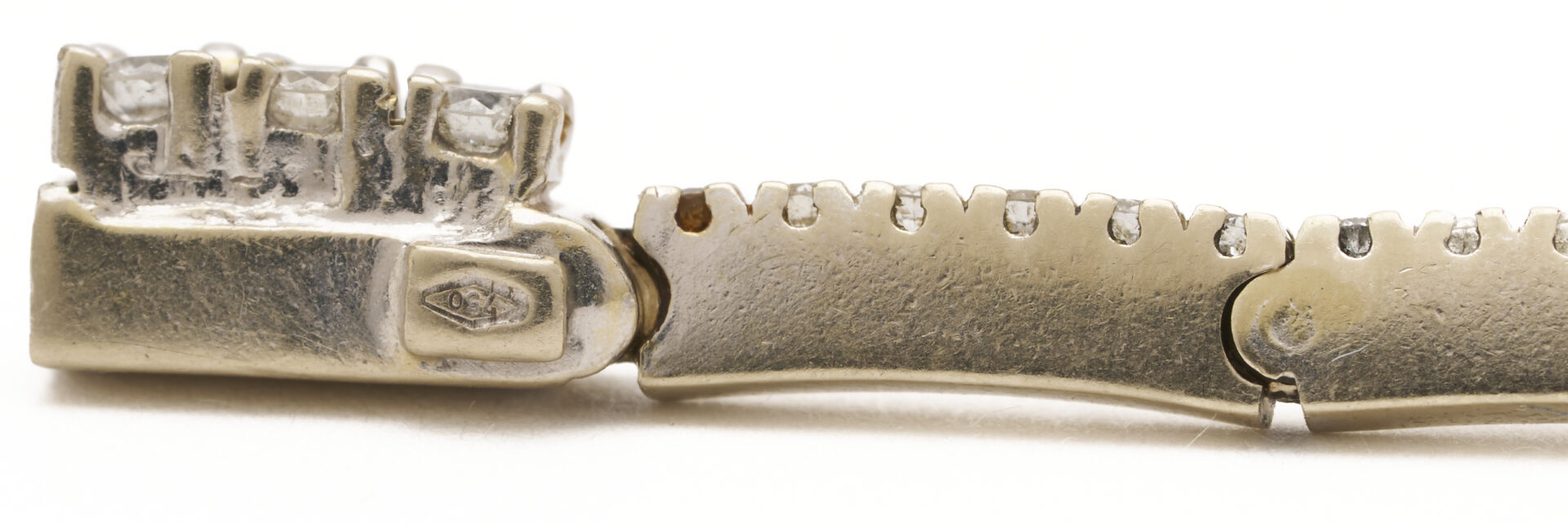 Lot 808: 18K Gold & Diamond Line Bracelet