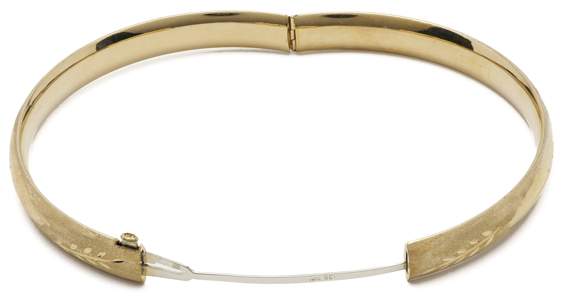 Lot 810: 14K Gold 7 1/2 in. Bangle Bracelet and 14K Gold 7 in. Bangle Bracelet