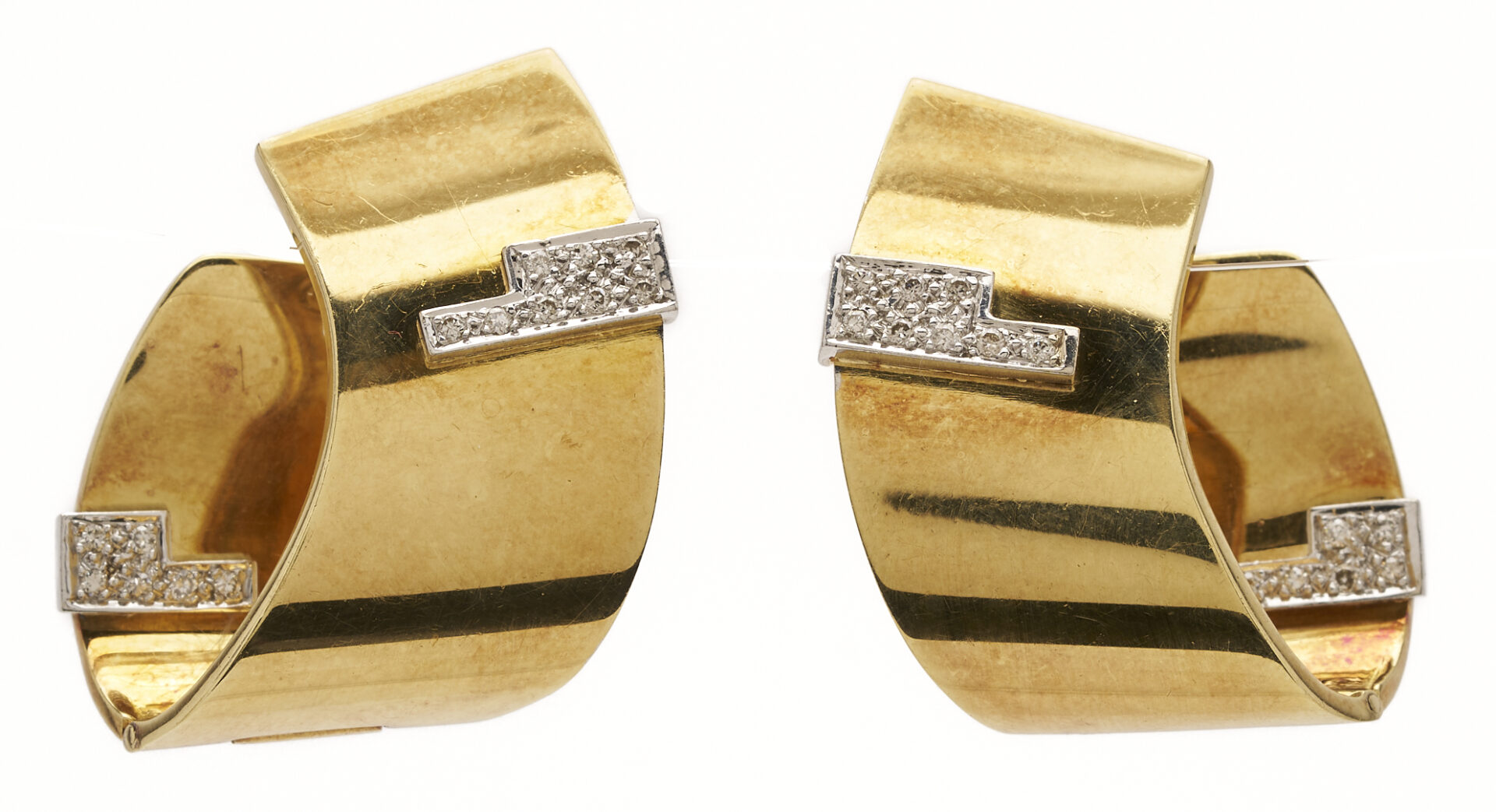 Lot 811: 18K Gold & Diamond Earrings