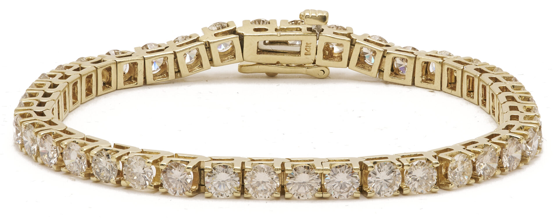 Lot 824: 14K Gold & Diamond Tennis Bracelet
