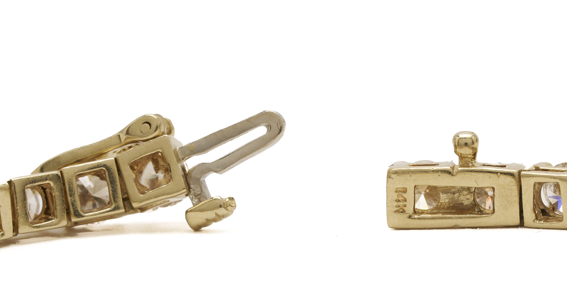 Lot 824: 14K Gold & Diamond Tennis Bracelet