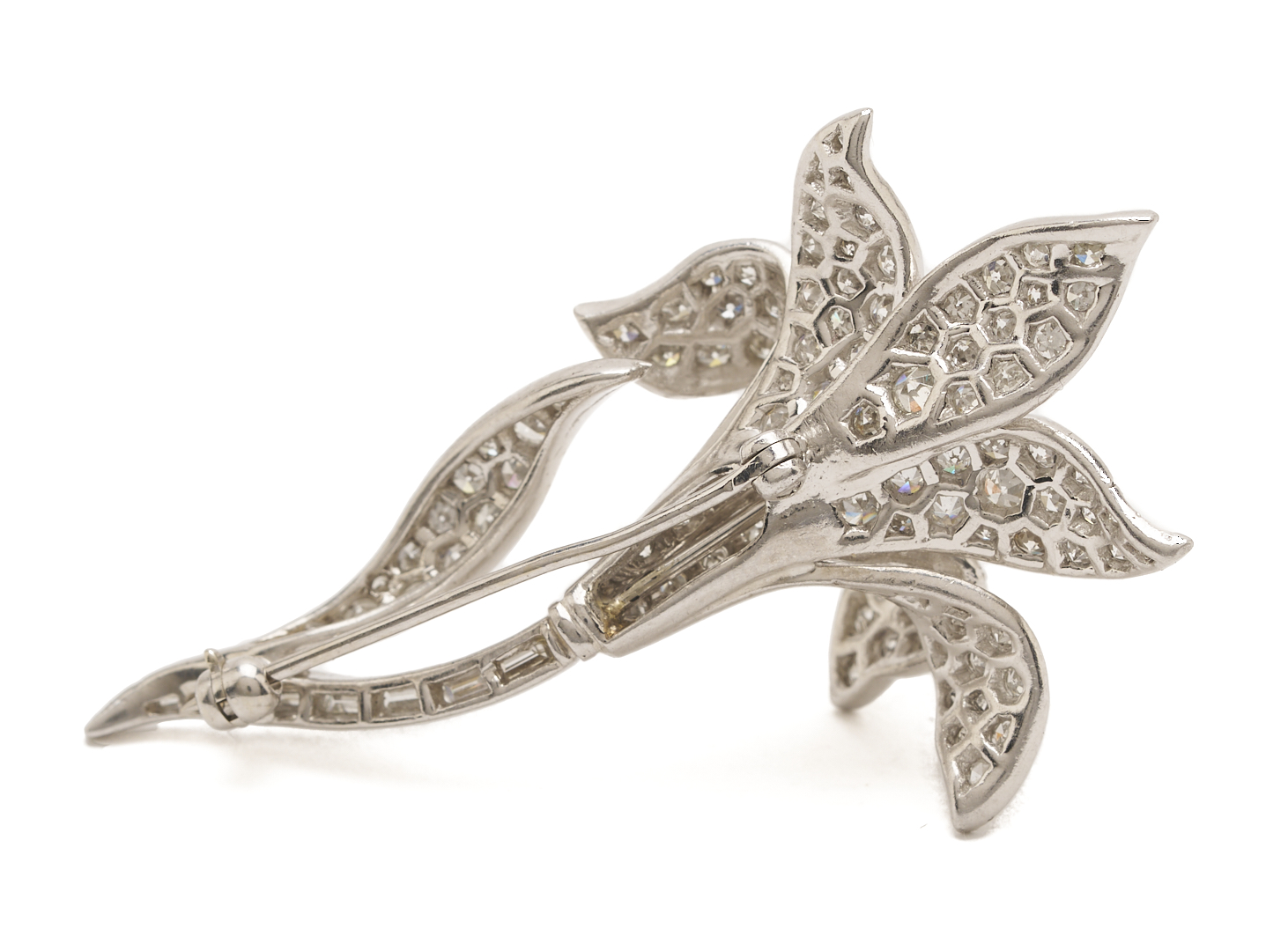 Lot 825: Platinum Diamond Flower Brooch