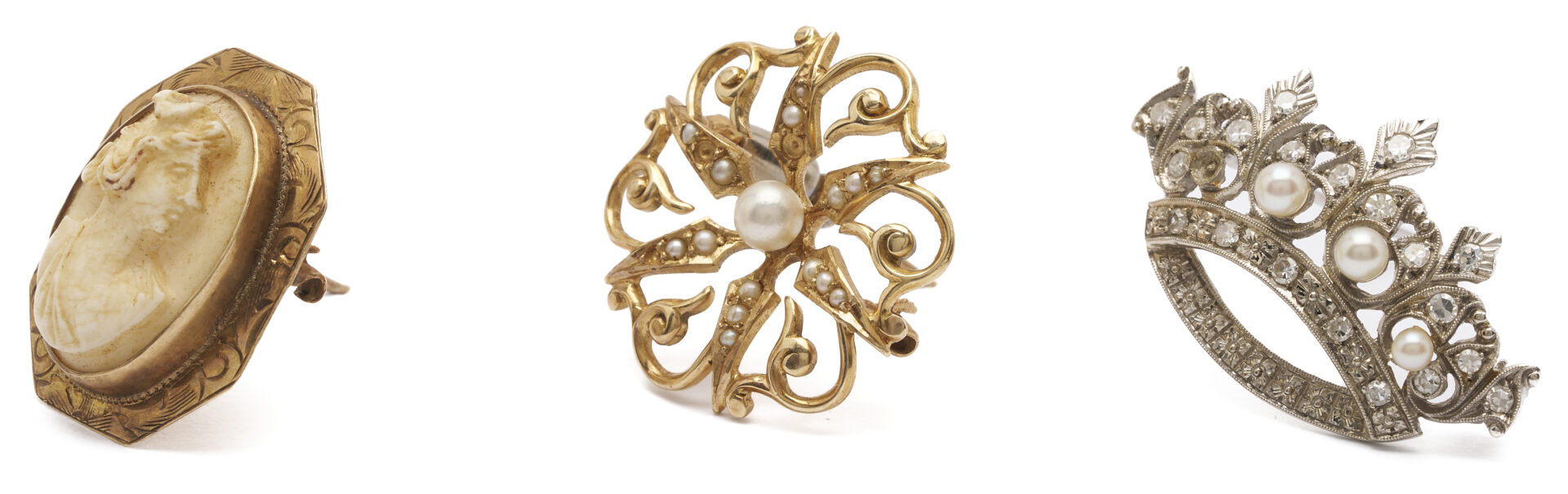 Lot 829: 3 Gold & Gemstone Brooches