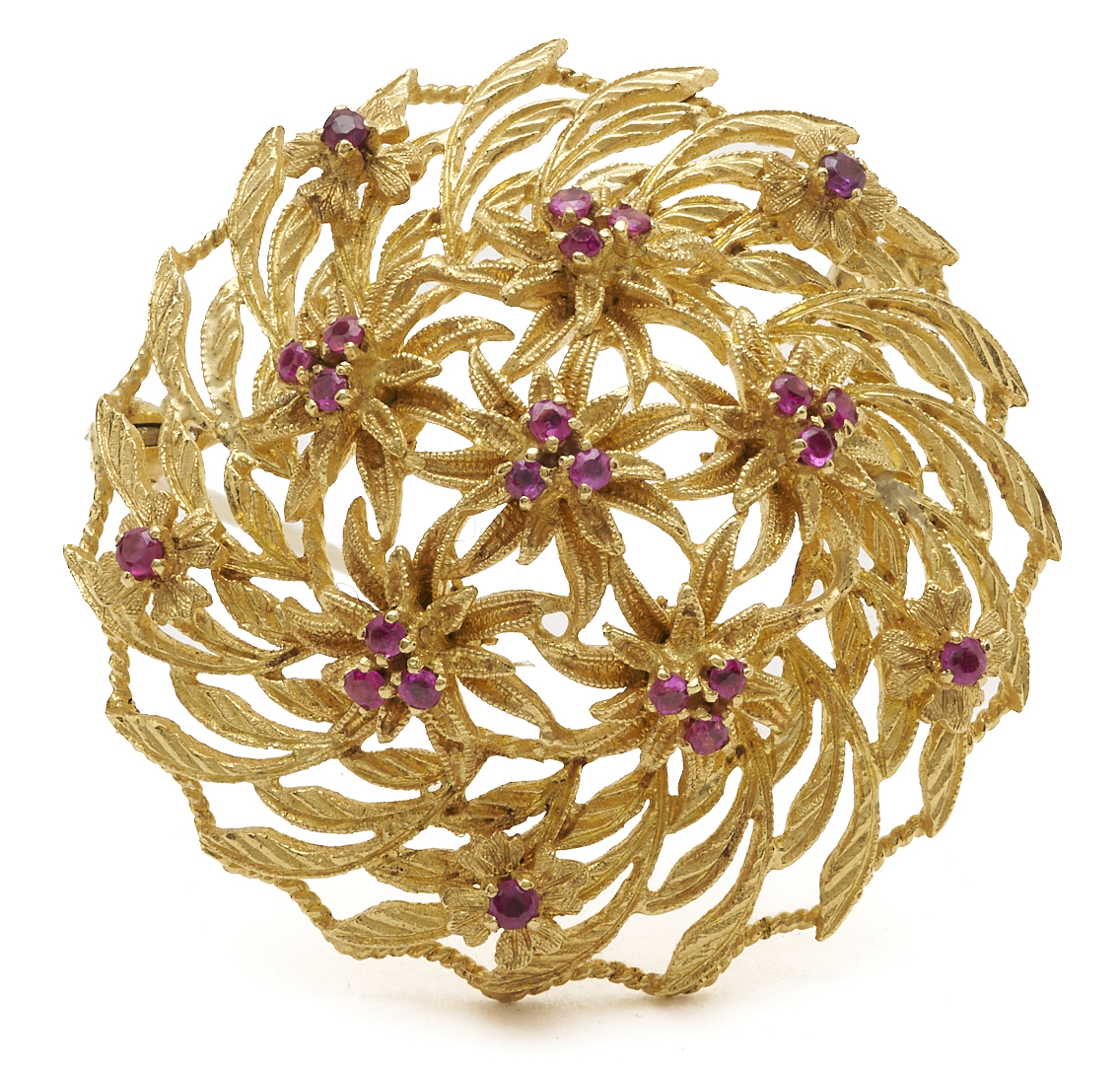 Lot 831: 18K Gold Floral Ruby Brooch