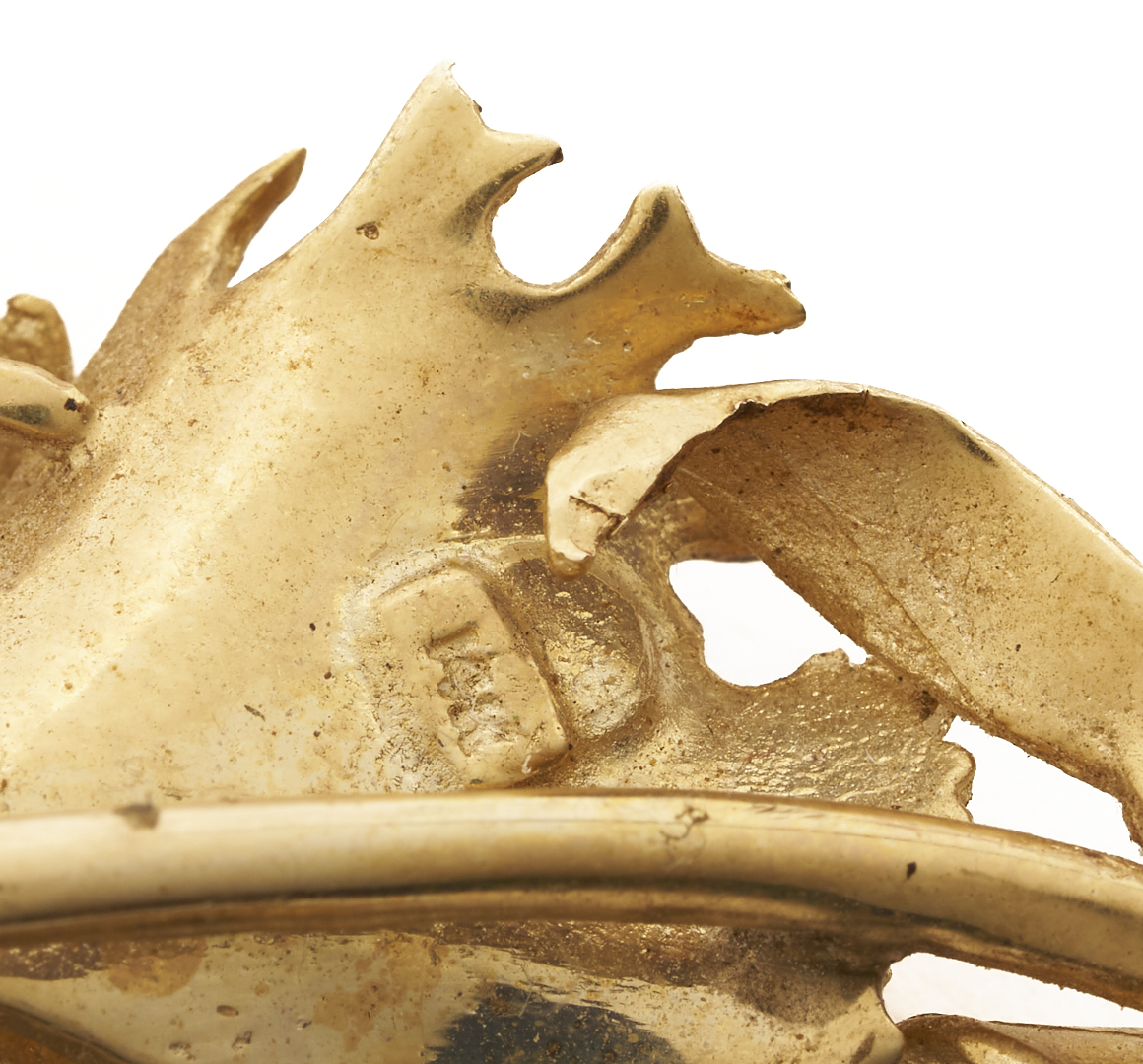 Lot 832: 14k Pearl & Emerald Brooch