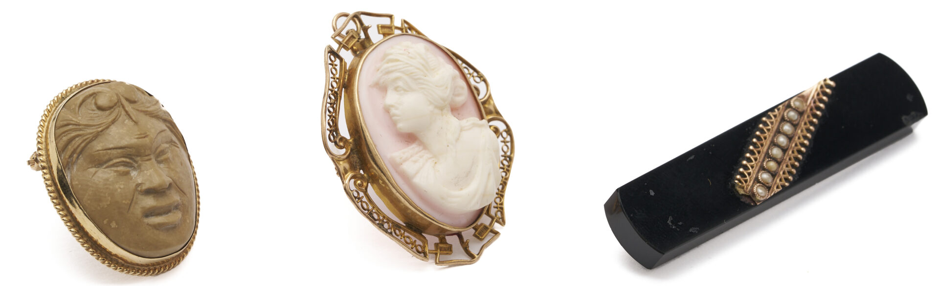 Lot 833: 4 Antique Jewelry Pieces: Longines Pocket Watch on Jet Chain, 2 Cameos, Onyx Bar Pin