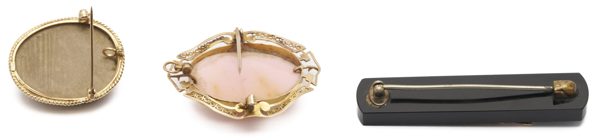 Lot 833: 4 Antique Jewelry Pieces: Longines Pocket Watch on Jet Chain, 2 Cameos, Onyx Bar Pin