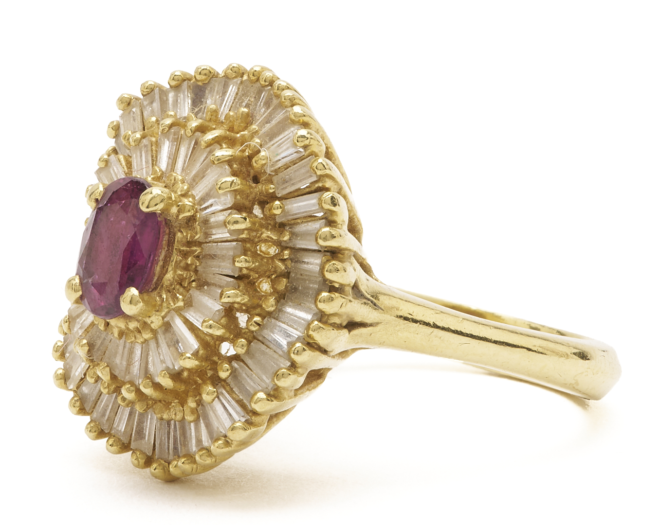 Lot 834: 18K Gold & Diamond Ring w/ Natural Ruby