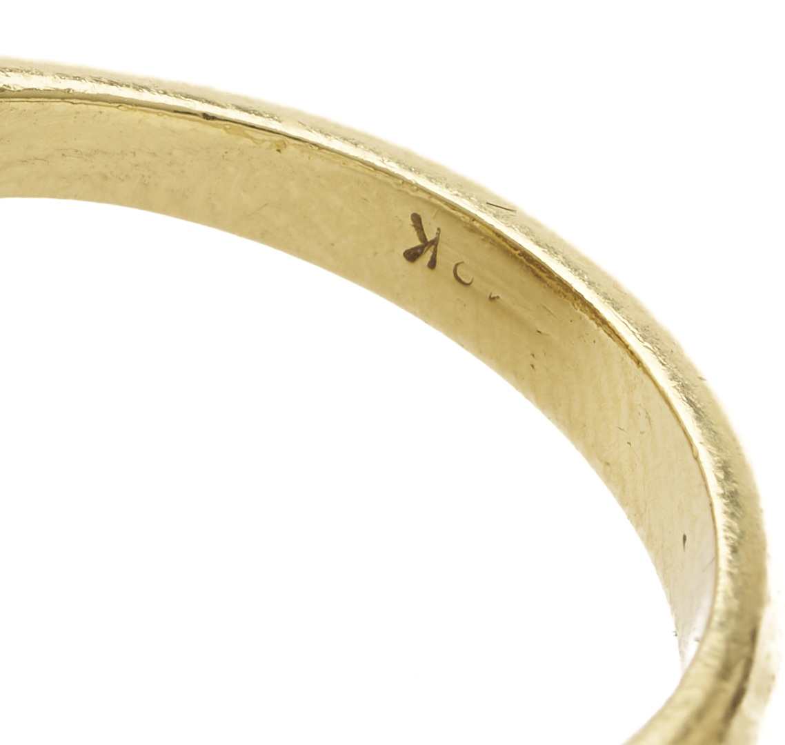 Lot 834: 18K Gold & Diamond Ring w/ Natural Ruby