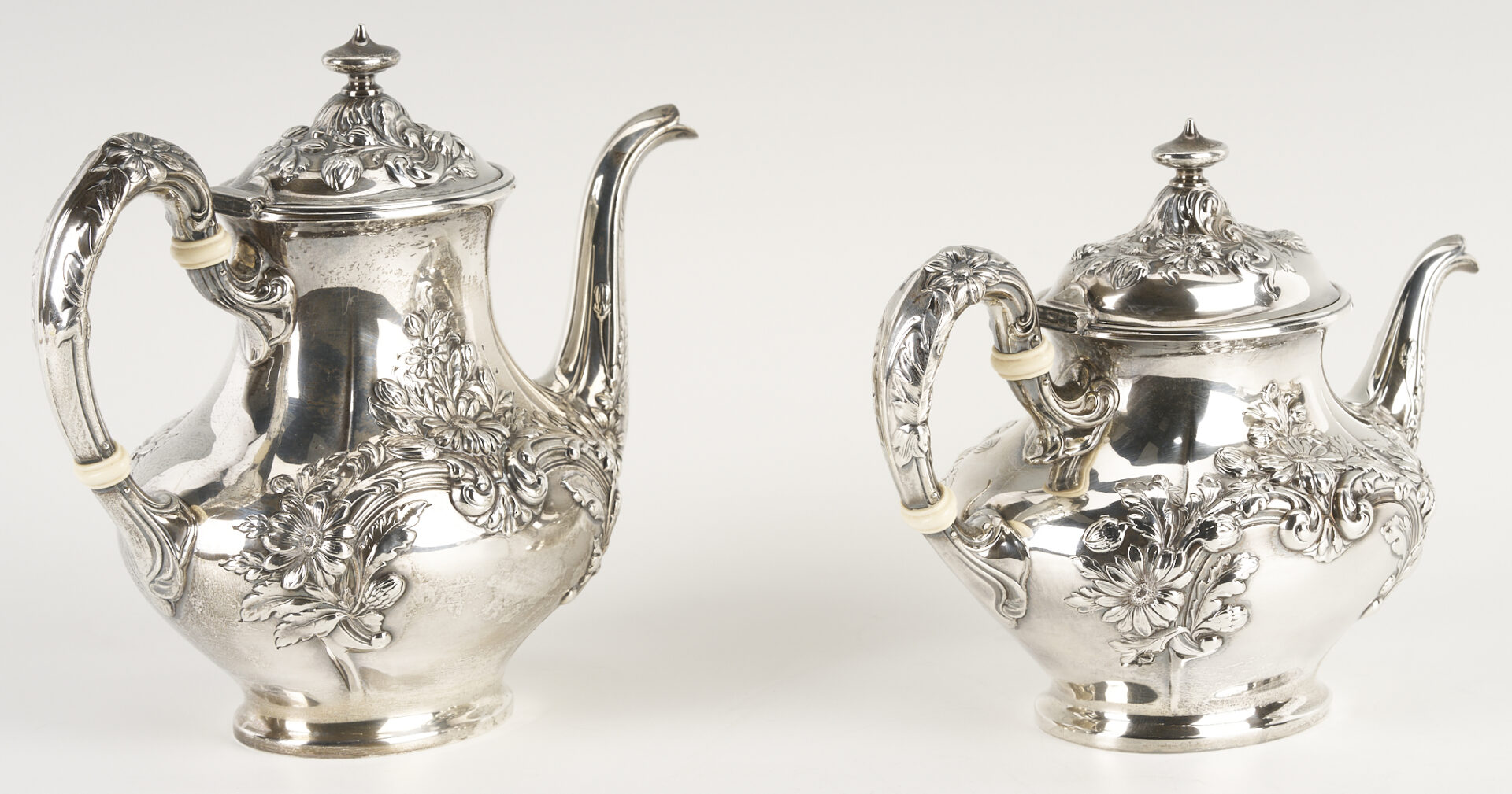 Lot 835: Gorham Marguerite Pattern Sterling Tea Set, 5 pcs