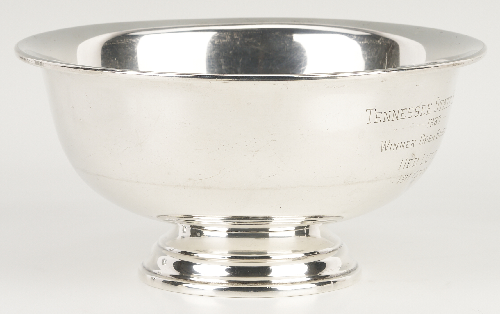Lot 840: 2 TN Related Sterling Trophy Bowls