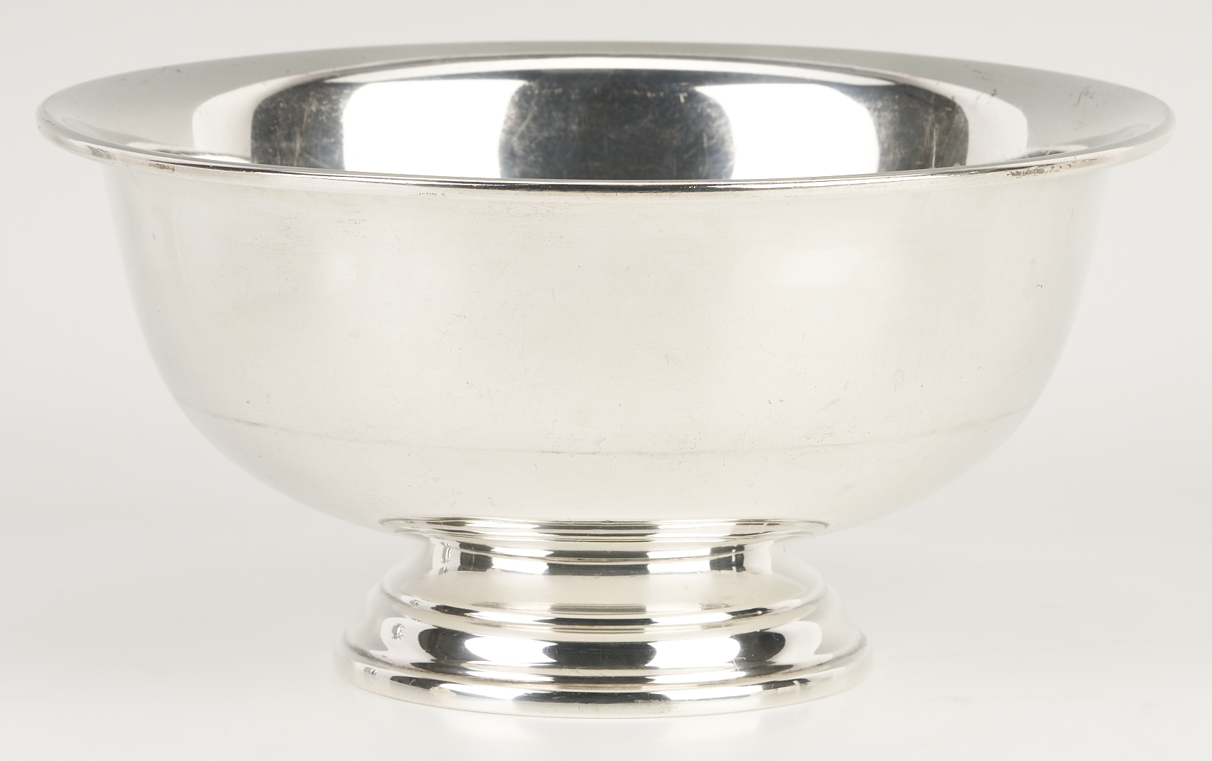 Lot 840: 2 TN Related Sterling Trophy Bowls