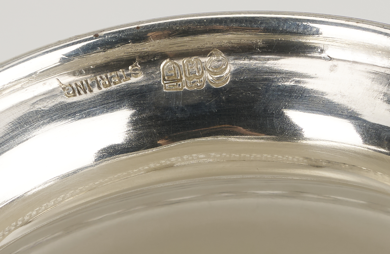 Lot 847: 14 Assembled Sterling Silver Table Items