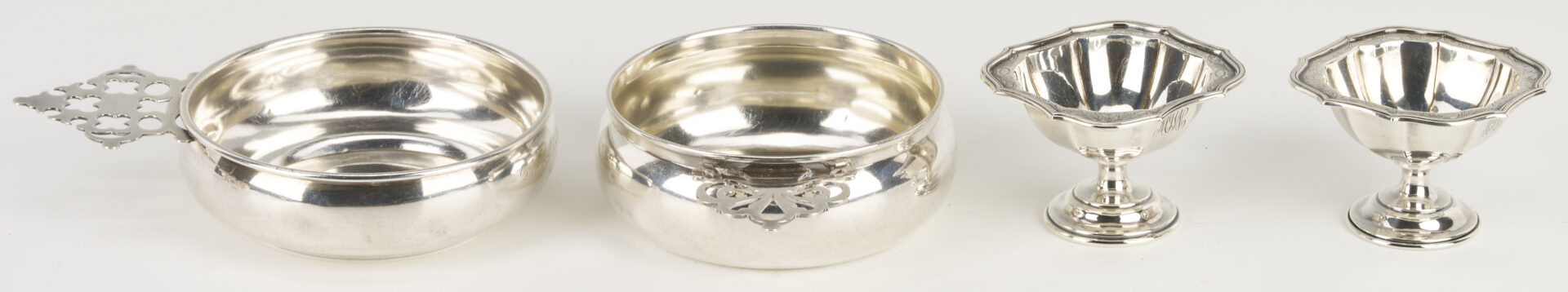 Lot 847: 14 Assembled Sterling Silver Table Items