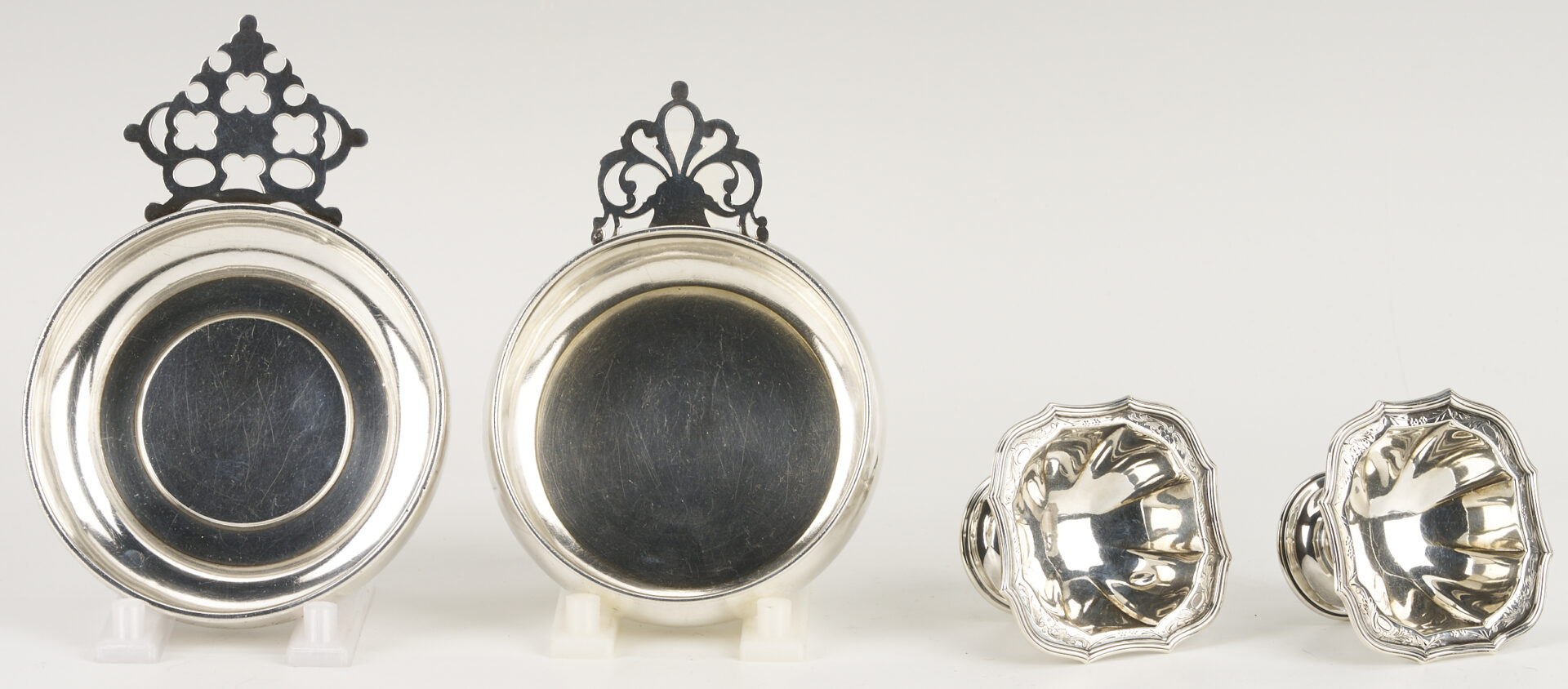 Lot 847: 14 Assembled Sterling Silver Table Items