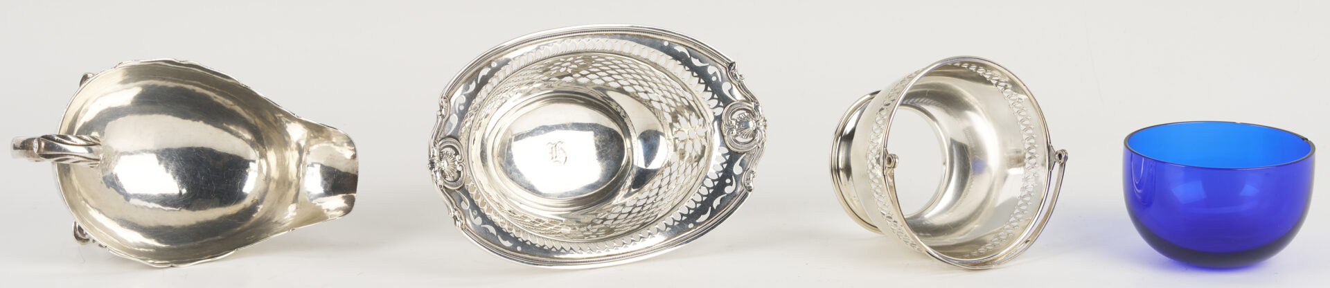 Lot 847: 14 Assembled Sterling Silver Table Items