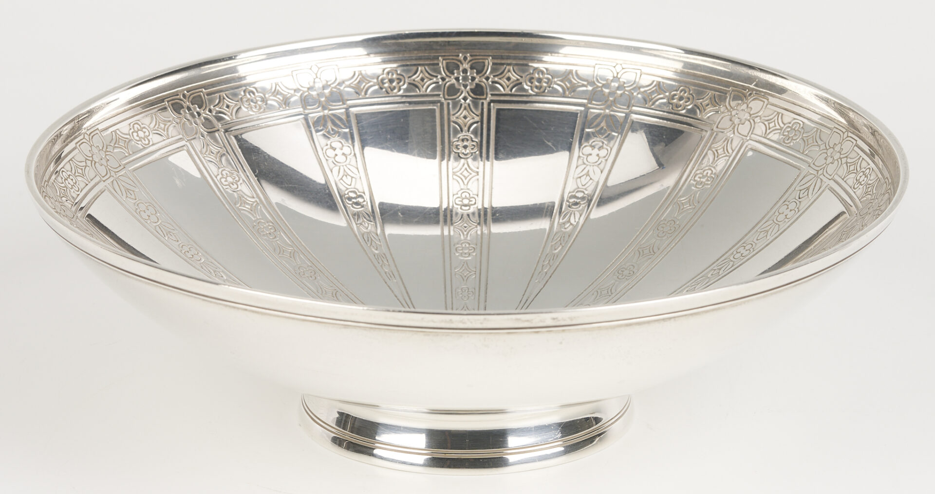 Lot 857: Tiffany Sterling NY Yacht Club Trophy Bowl, 1929
