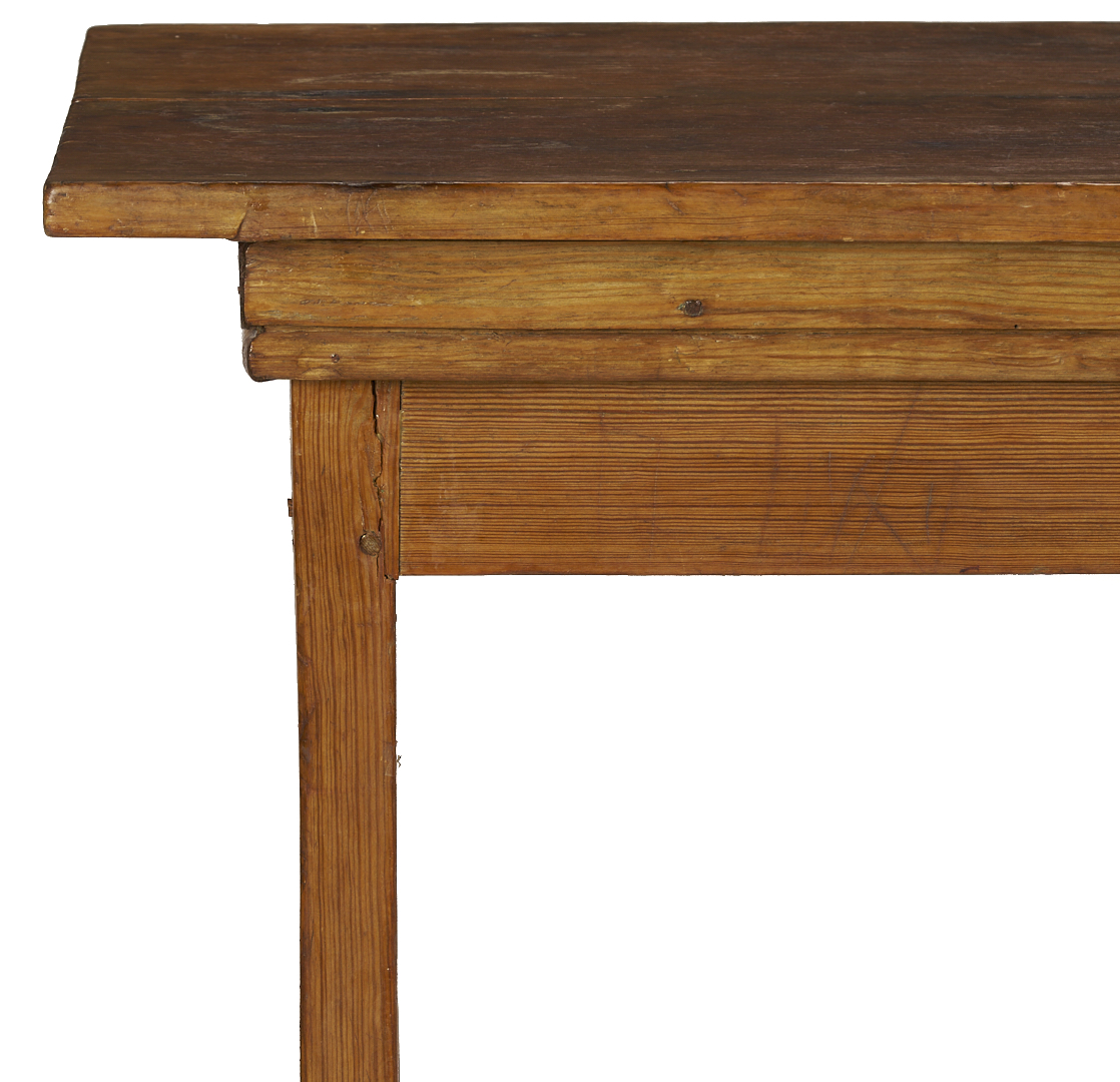 Lot 867: 19th Century Southern Yellow Pine Hunt Table or Hunt Board