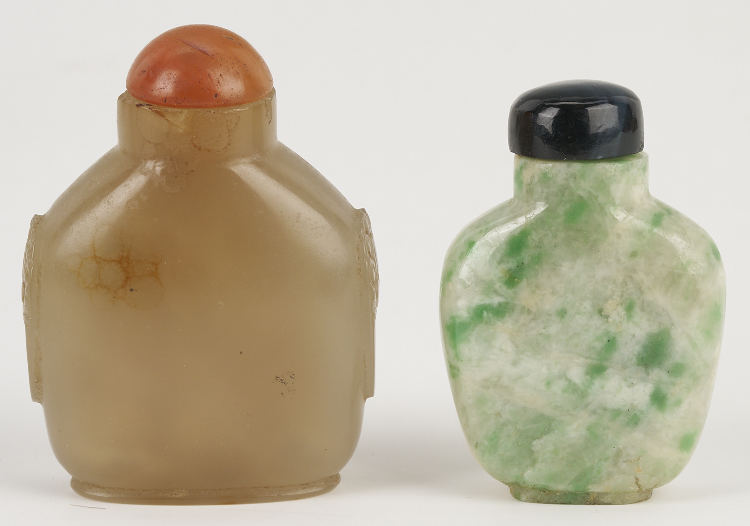Lot 881: Tobacco Pouch and 5 Snuff Bottles, Including Jade