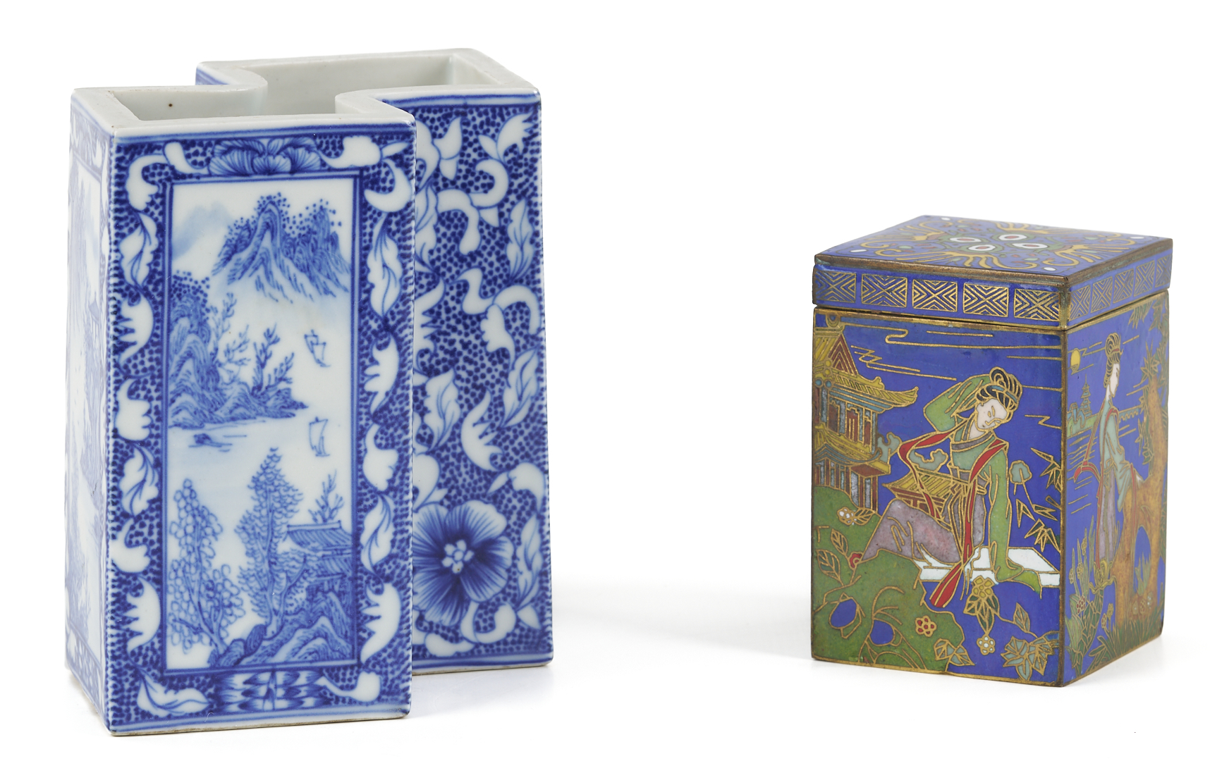 Lot 882: 11 Asian Deocrative Items. incl. Netsukes and More