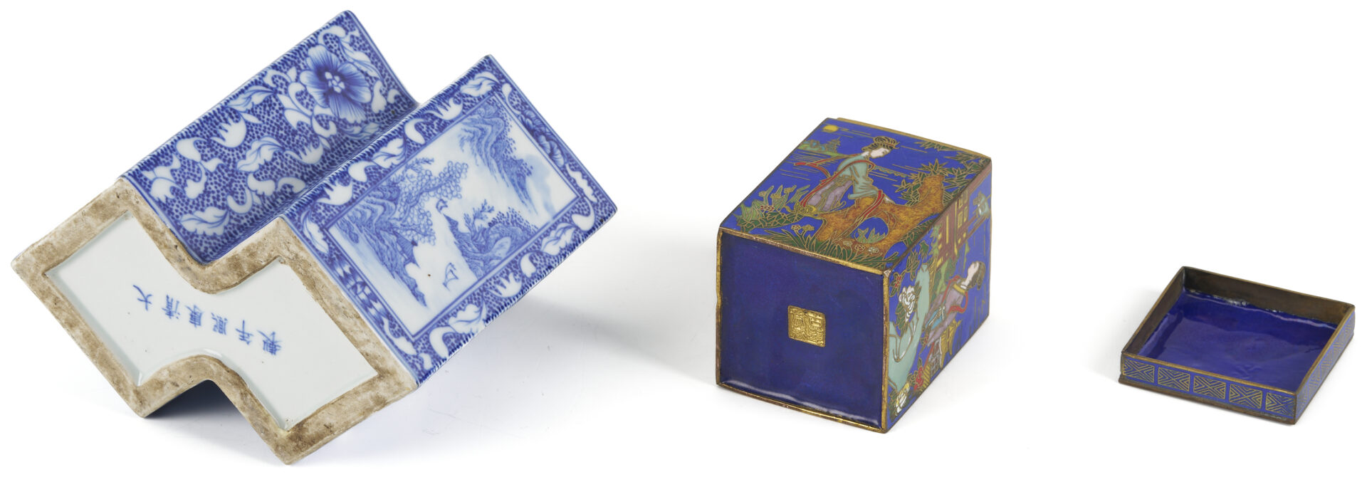 Lot 882: 11 Asian Deocrative Items. incl. Netsukes and More