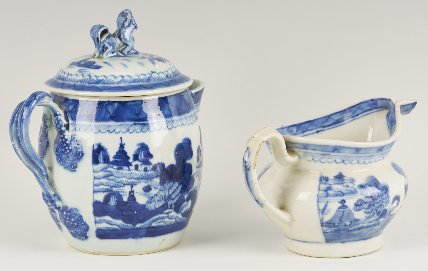 Lot 889: Chinese Export Rose Mandarin Porcelain Bowl, Scalloped Rim and 4 Chinese Blue & White Porcelain Items