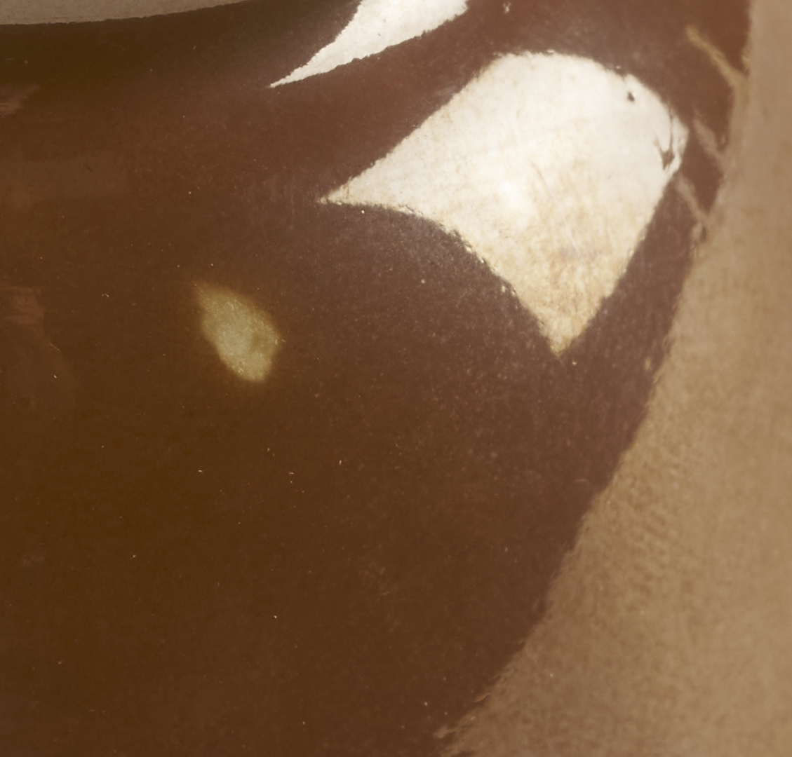 Lot 889: Chinese Export Rose Mandarin Porcelain Bowl, Scalloped Rim and 4 Chinese Blue & White Porcelain Items