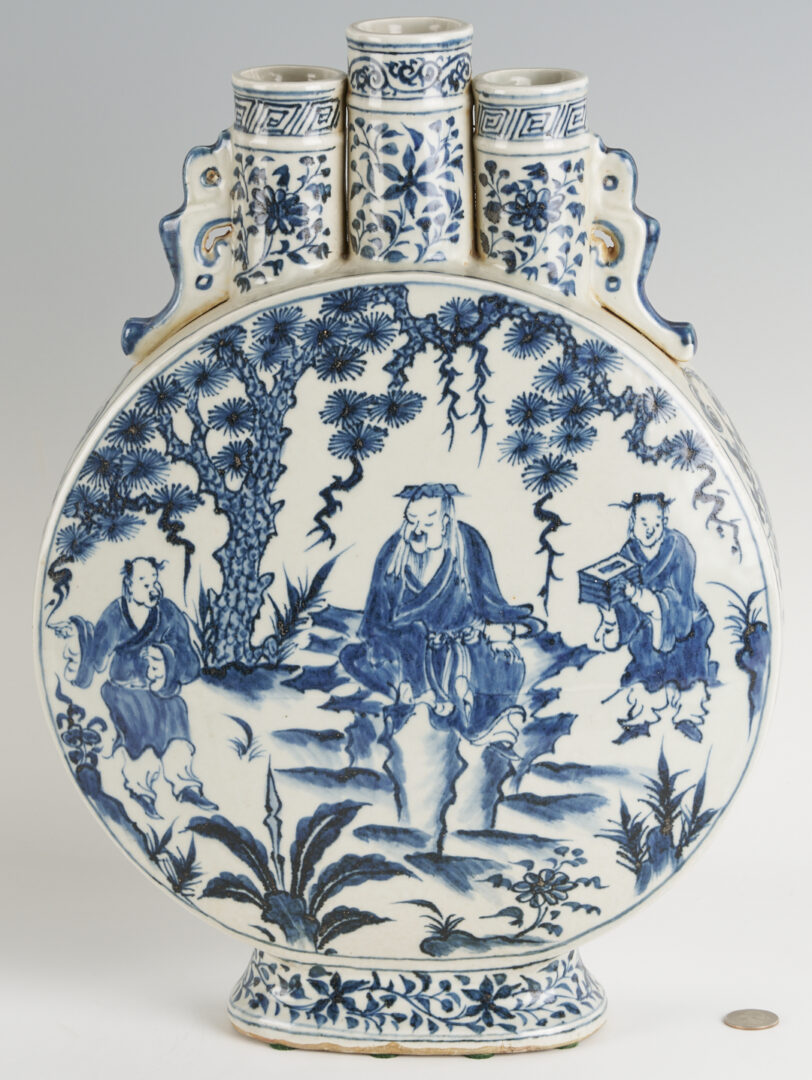 Lot 890: Pair Chinese Blue and White Porcelain Moon Flasks