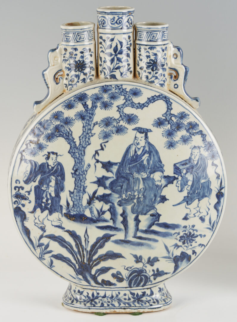 Lot 890: Pair Chinese Blue and White Porcelain Moon Flasks